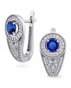 White gold earrings with sapphire. Artnumber 6730033