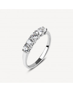 Серебряное кольцо с кубическими циркониями. Артикул 9520406