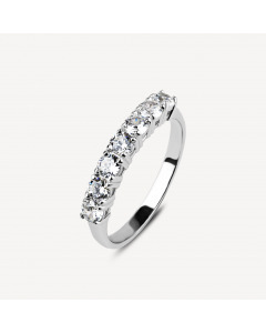 Серебряное кольцо с кубическими циркониями. Артикул 9521406